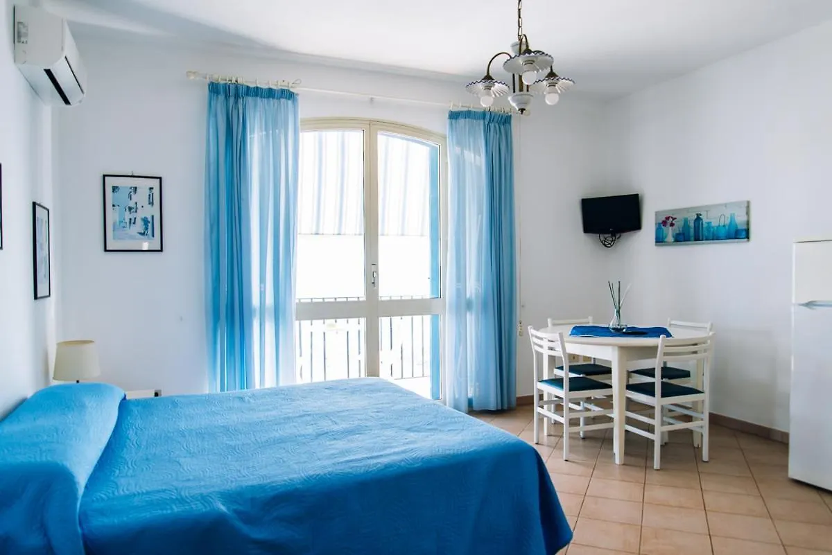 Апартаменты Mistral Residence Каннето Италия
