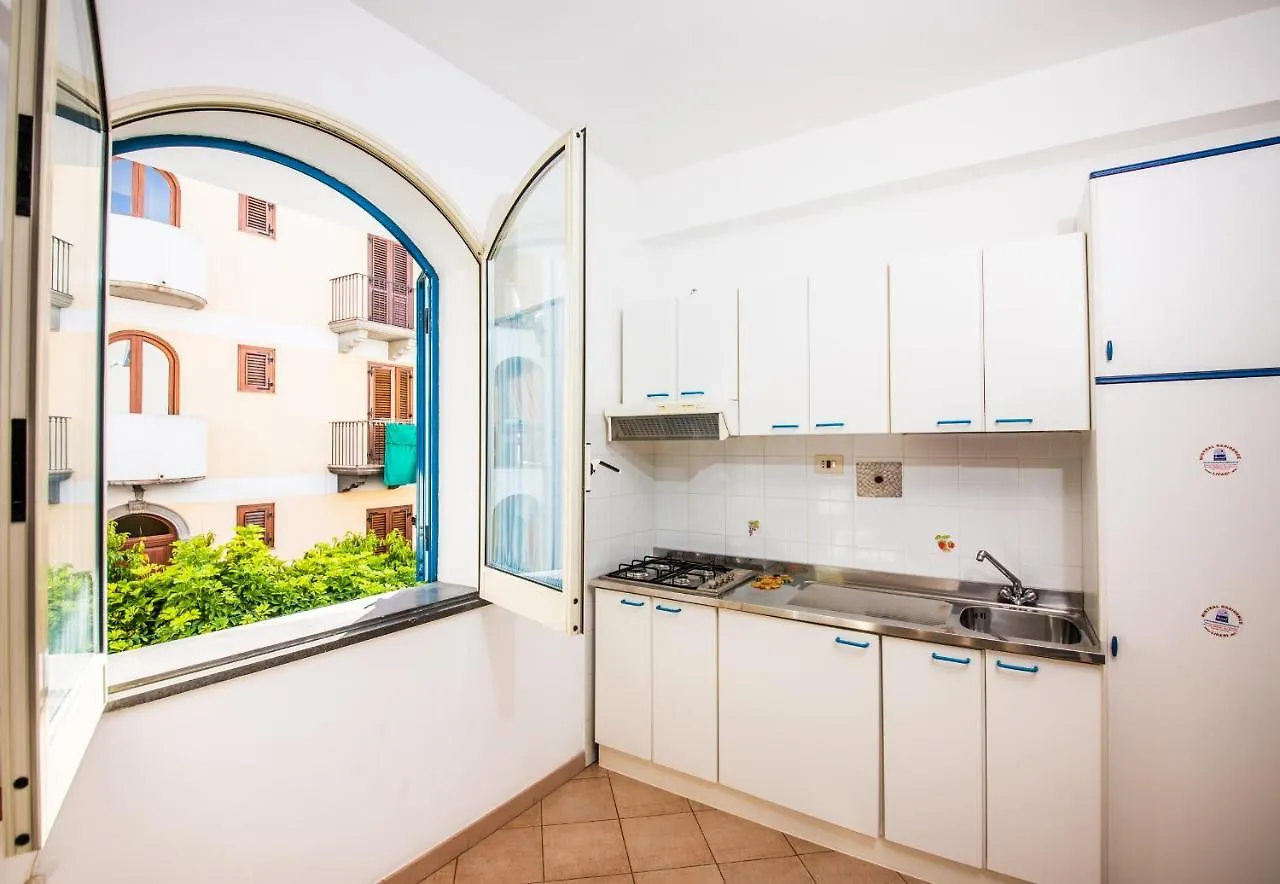 Mistral Residence Каннето Апартаменты